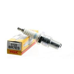 Bougie NGK BR7ES long culot pour moteur 2 Temps • Motorkit